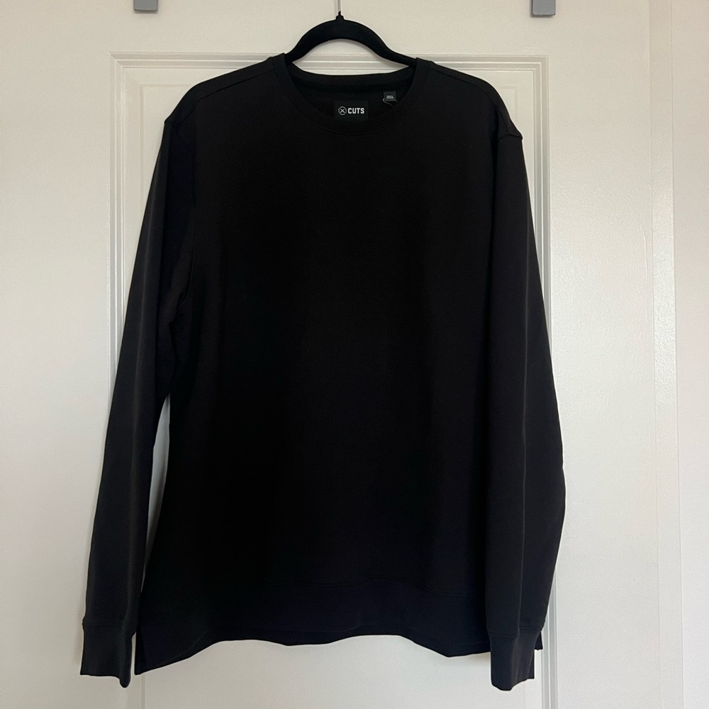 Cuts Hyperloop Pullover Split-Hem - Picture 3 of 4